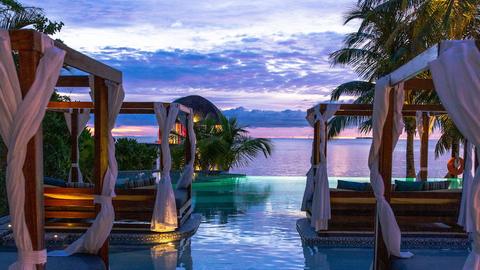 Infinity pool